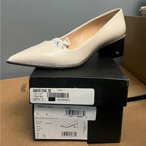 COACH PUMPS